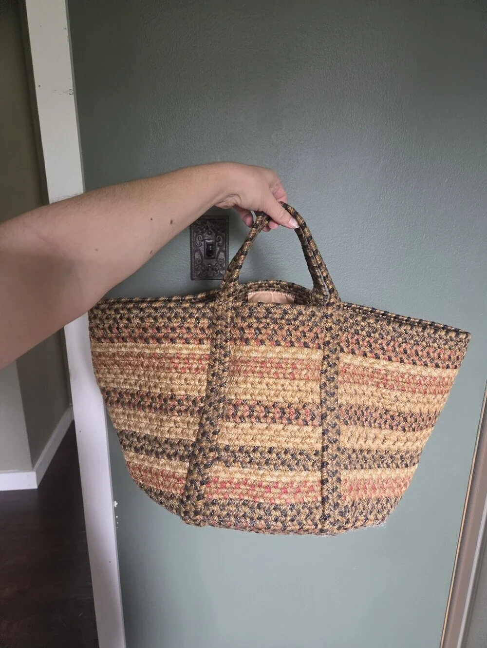 Homespice Classic American Decor Braided Jute Basket, Fussett Design, 14x14x10
